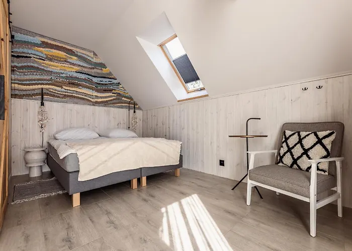 Male Letnisko Oslonino, Unikalne Przy Plazy Oslonino