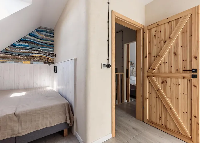 Male Letnisko Oslonino, Unikalne Przy Plazy Oslonino