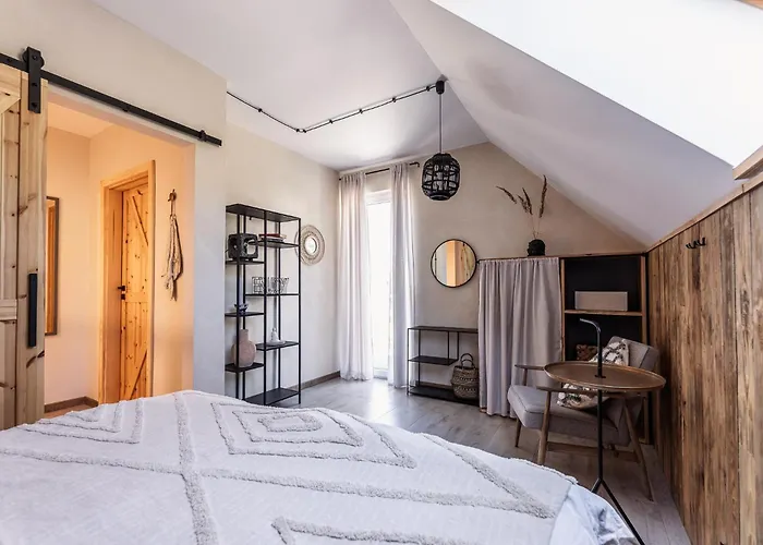 Male Letnisko Oslonino, Unikalne Przy Plazy Oslonino