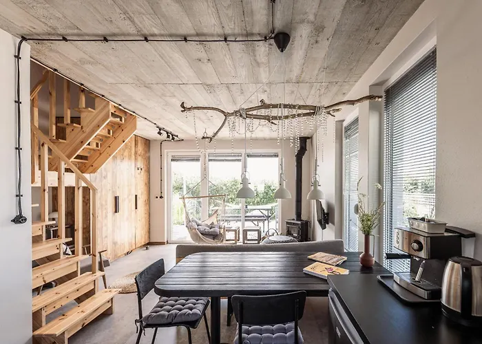 Male Letnisko Oslonino, Unikalne Przy Plazy