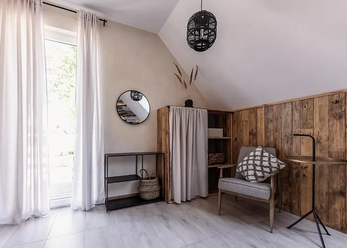 Male Letnisko Oslonino, Unikalne Przy Plazy Holiday home Oslonino